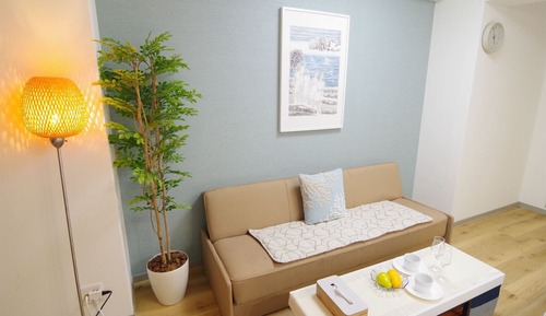 Room (703)