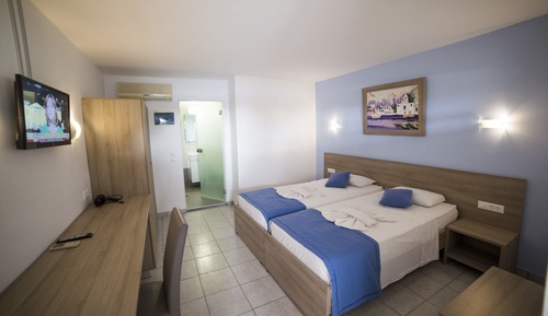 Economy Room