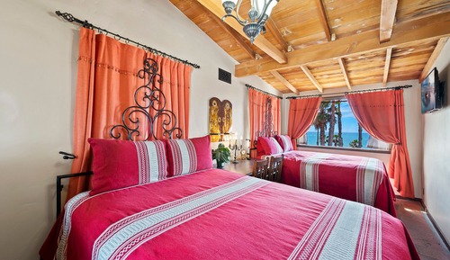 Sombrero Suite