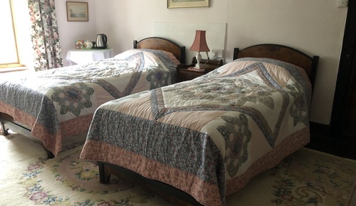 Twin Room, Shared Bathroom