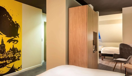 Triple Room, Multiple Beds
