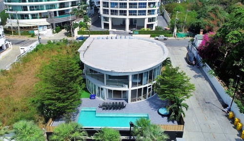 Grand Villa, Multiple Bedrooms, Sea View, Sea Facing