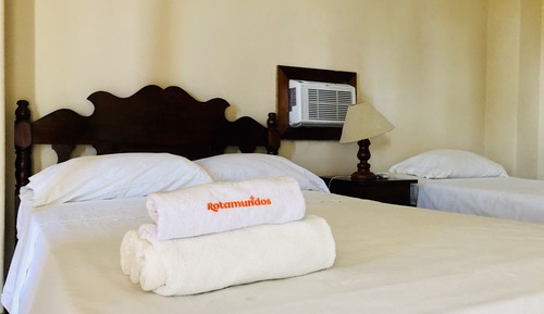 Basic Double Room (cruzando la calle)