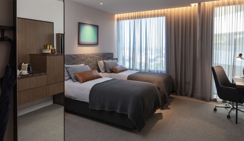Room, 2 Twin Beds, City View (Next Level Twin with City View)