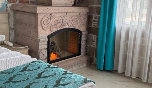 Comfort Room, 1 Queen Bed, Sea View