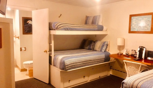 Standard Room #22 (1 Double & 1 Double with Twin Above) Downstairs 