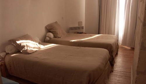 Economy Room