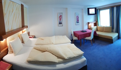 Family Room, Balcony, View