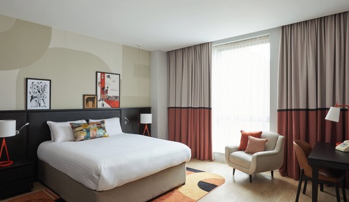 Premium Room, 1 King Bed, Accessible (Refurbished)
