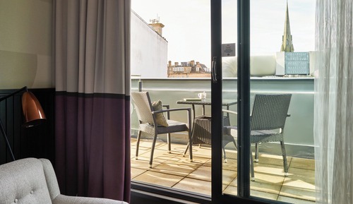 Standard Room, 2 Twin Beds, Balcony (Refurbished)