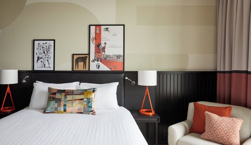 Standard Room, 1 King Bed, Balcony (Refurbished)