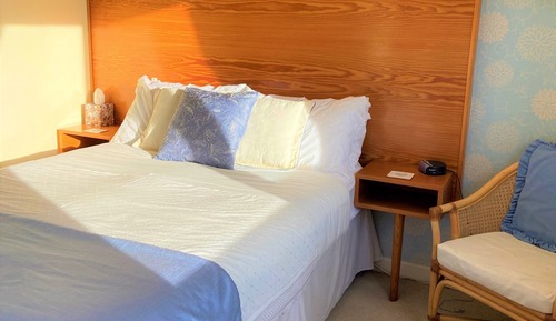 Double Room, Ensuite (Large- inland view)