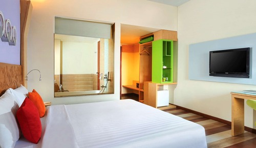 Deluxe Room, 1 Queen Bed