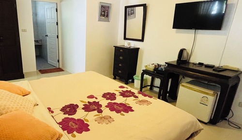 Deluxe Room, 1 King Bed