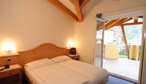 Comfort Quadruple Room, Balcony