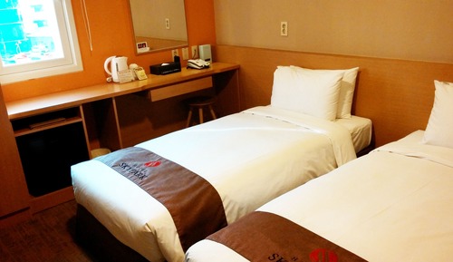 [RTA K-Ramyun PKG] Standard Twin (ROOM+ K-Ramyun One-time Ticket (one Daily Ticket each))