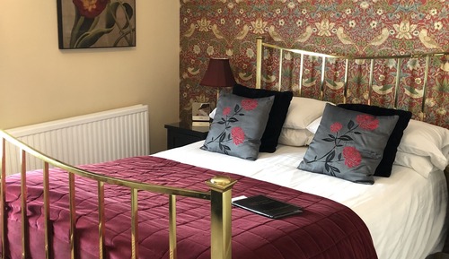 Double Room (Red)