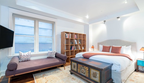 Room, 3 Bedrooms (W103)