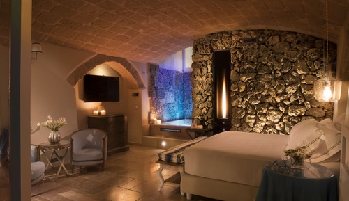 Romantic Suite, Hot Tub (150 metri dall'edificio principale)