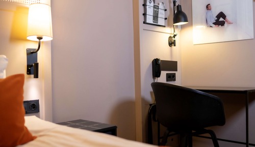 Single Room (without Window)