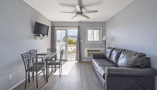 Apartment, 1 Bedroom, Pool View