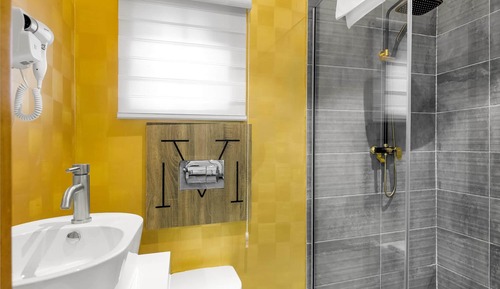 Luxury Single Room