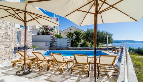 Apartment (Two Bedroom Apartment with Sea View)