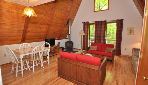 House, 1 King Bed (Cozy and Quaint)