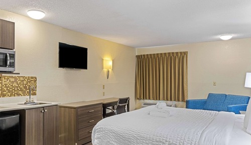 Suite, 1 King Bed, Non Smoking