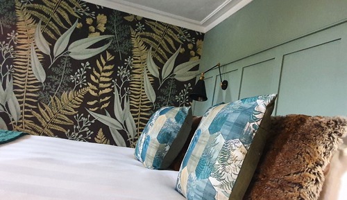 Double or Twin Room (The Whin Common)