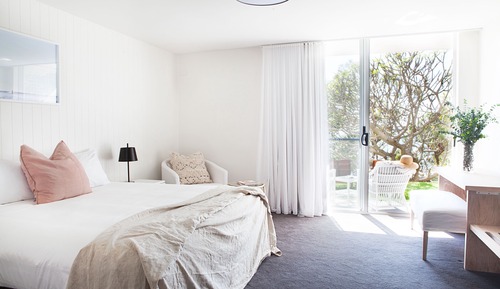 Classic Double Room, Partial Ocean View