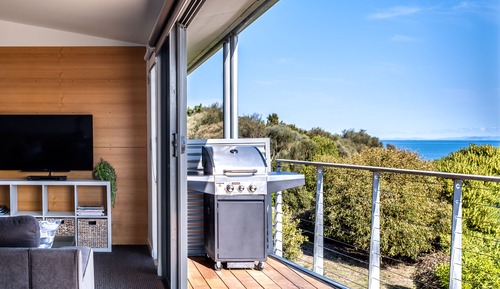 2 Bedroom Apartment Beachfront 