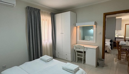 Condo, 2 Bedrooms (2 Bed Sleeps 5)