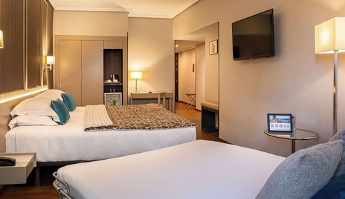Standard Triple Room, Multiple Beds, Mountain View