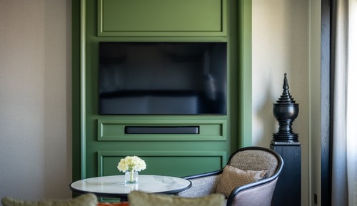 Premium Room, 1 King Bed, Mountain View