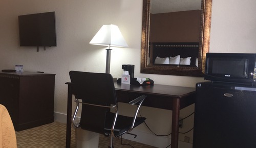 Deluxe Suite, 1 Bedroom, Non Smoking (1 King Bed)