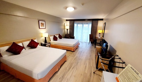 Deluxe Studio, 2 Queen Beds