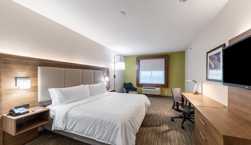 Standard Room, 1 King Bed (Accessible Tub)