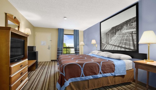 Standard Room, 1 King Bed