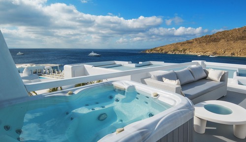 Classic Room, Jetted Tub (Outdoor)