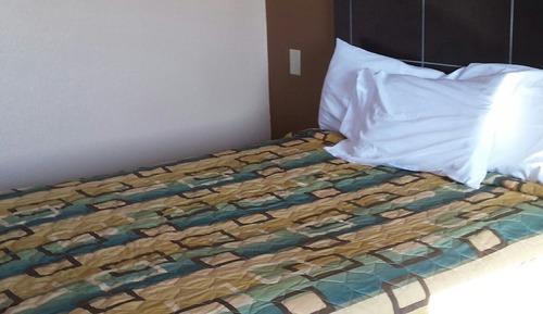Standard Room, 1 Queen Bed, Non Smoking