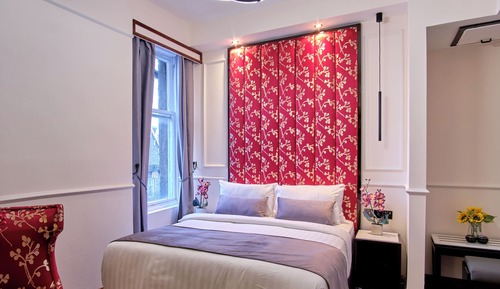 Premier Room