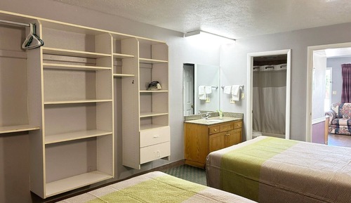 Standard Room, 2 Queen Beds