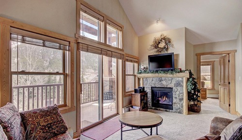 Condo, 2 Bedrooms