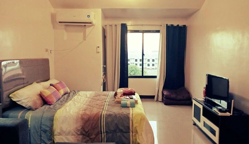 Standard Suite, 1 Queen Bed, Non Smoking, City View