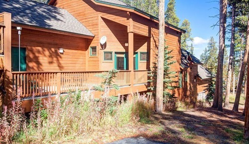 House, Multiple Beds (Four Pines Retreat)