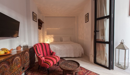 Double Room (AICHA)