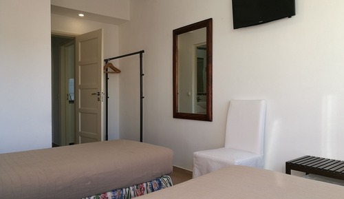 City Twin Room, Private Bathroom
