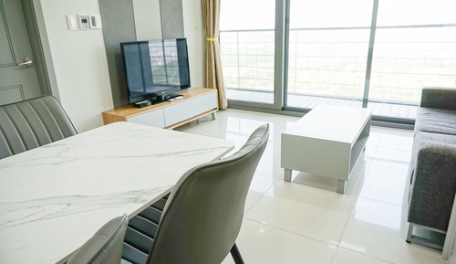 Room (Randomly assigned)