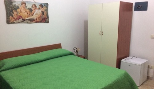 Quadruple Room (Rosa)